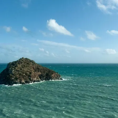 Isola Dei Gabbiani *